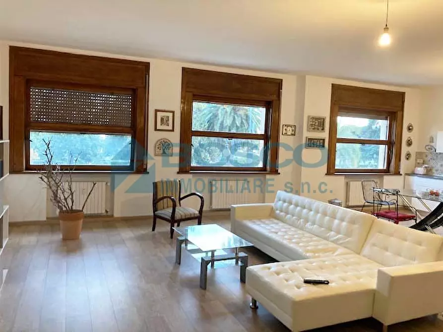 Immagine 2 di Pentalocale in vendita  in Viale Mazzini a La Spezia