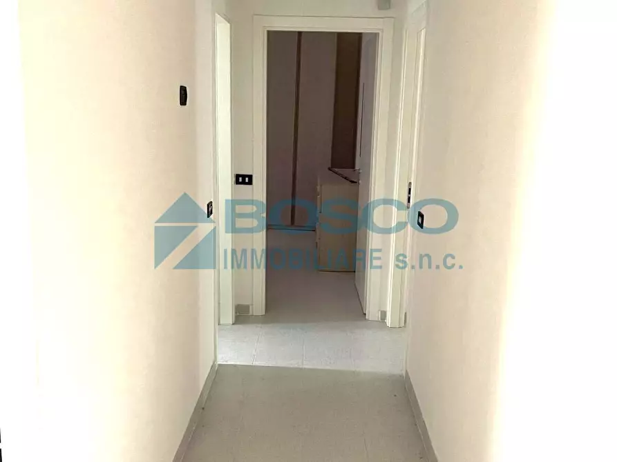 Immagine 3 di Quadrilocale in vendita  in Via Giulio della Torre a La Spezia