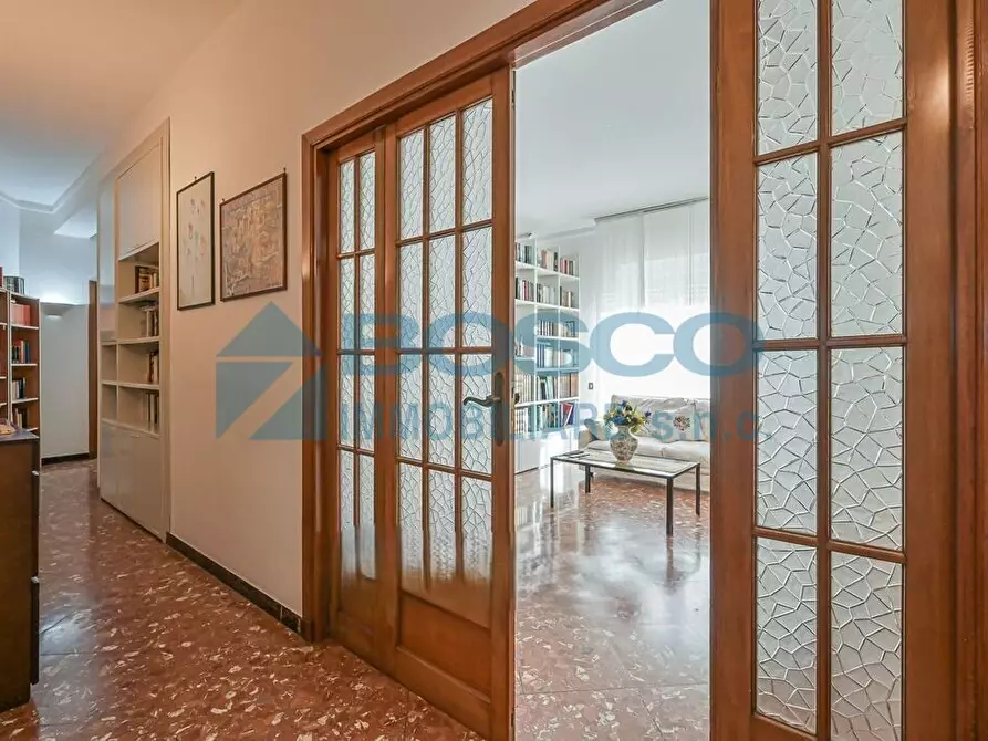 Immagine 15 di Pentalocale in vendita  in Via di Birano a La Spezia