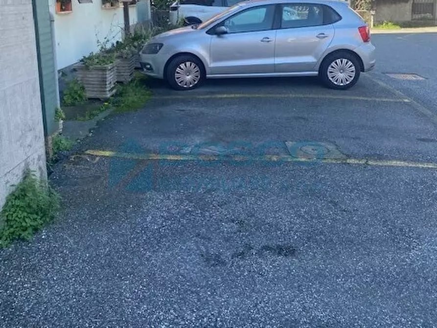 Immagine 19 di Bilocale in vendita  a La Spezia