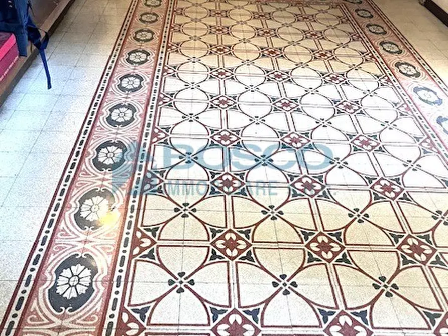 Immagine 28 di Pentalocale in vendita  in Viale Italia 25 a La Spezia