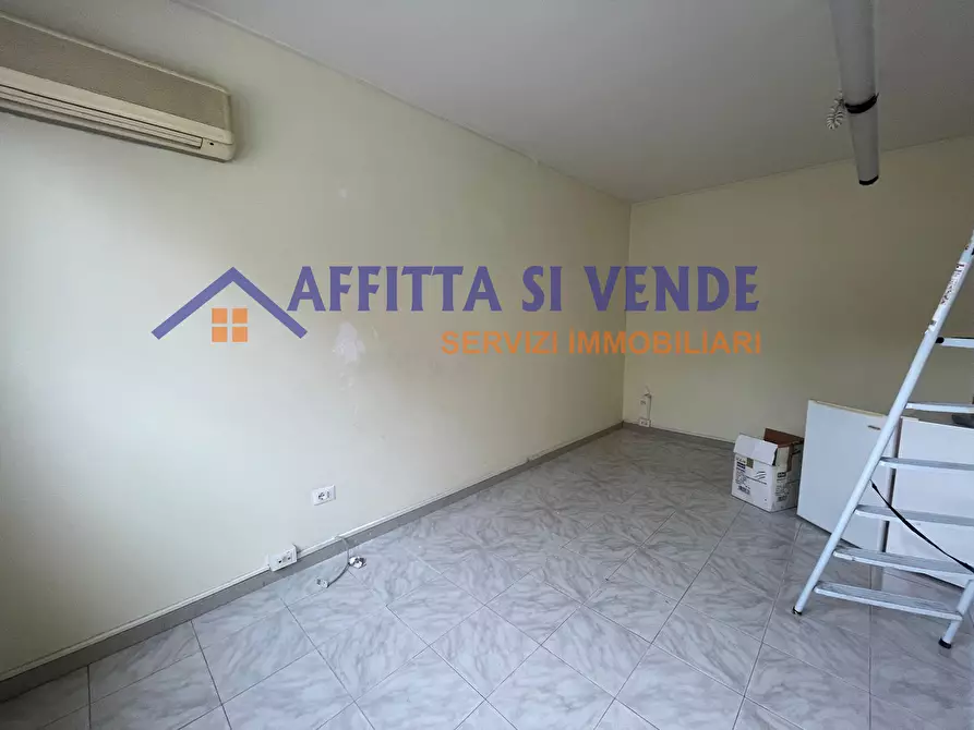 Immagine 8 di Ufficio in vendita  in Viale Teracati 37 a Siracusa