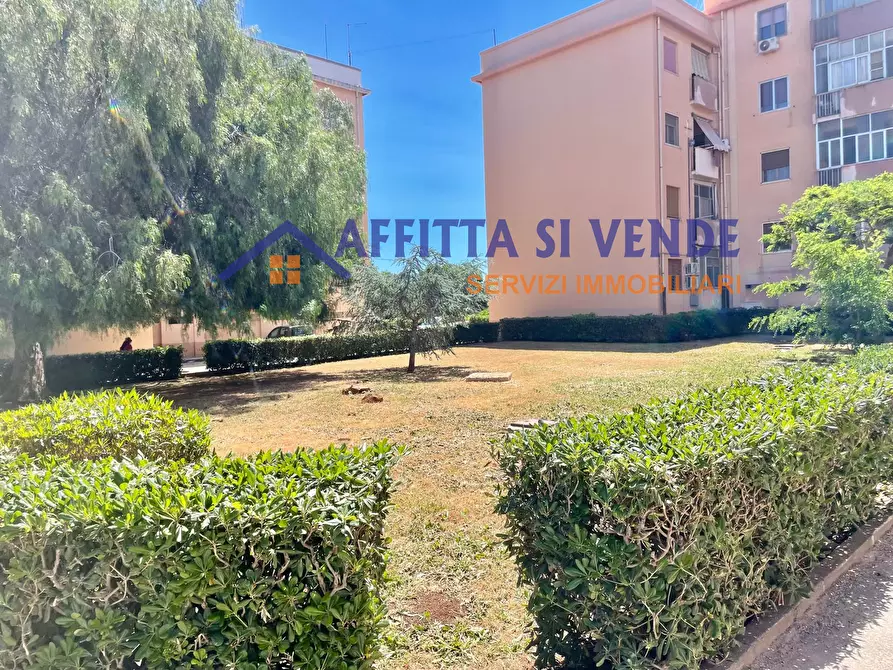 Immagine 2 di Pentalocale in vendita  in Via Peppino Impastato 15 a Siracusa