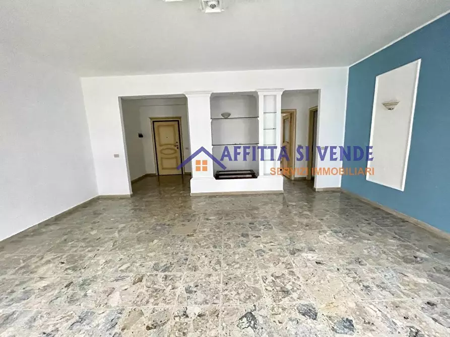 Pentalocale in vendita in Via Misterbianco 29 a Siracusa