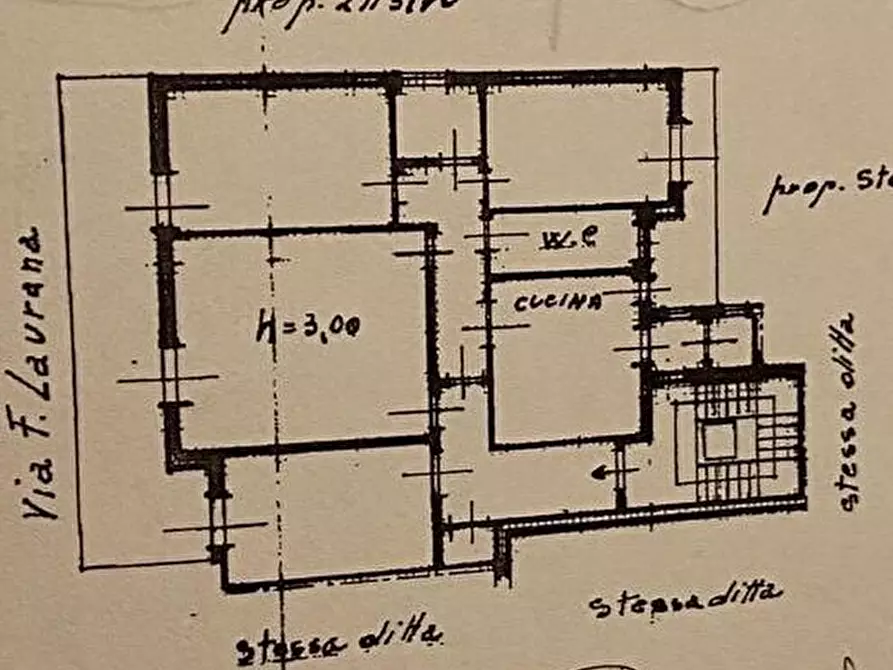 Immagine 18 di Quadrilocale in vendita  in Via Rosario Gagliardi a Siracusa