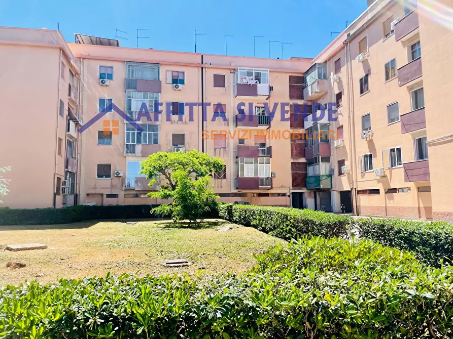 Immagine 1 di Pentalocale in vendita  in Via Peppino Impastato 15 a Siracusa