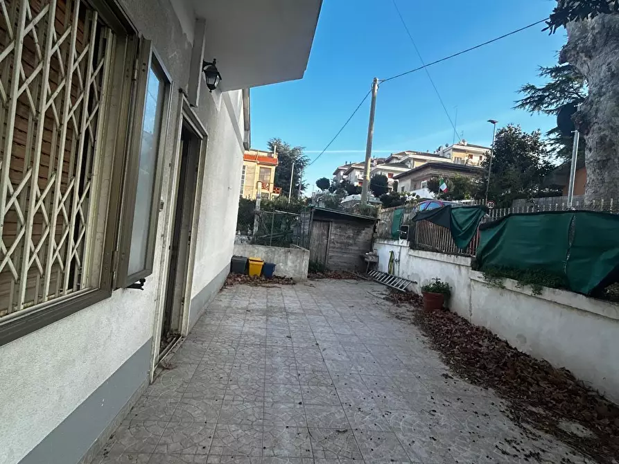 Immagine 4 di Casa bifamiliare in vendita  a Pescara