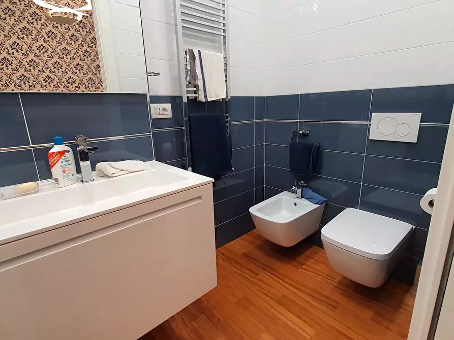 Immagine 29 di Attico in vendita  a Rapallo