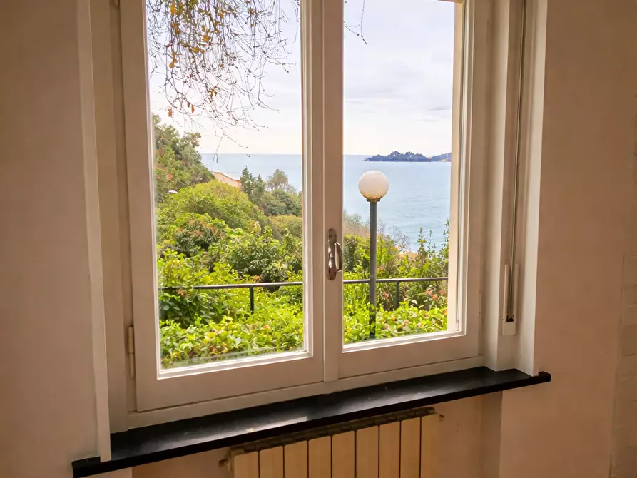 Immagine 7 di Bilocale in vendita  a Zoagli