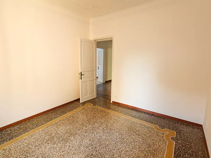 Immagine 9 di Quadrilocale in affitto  a Rapallo