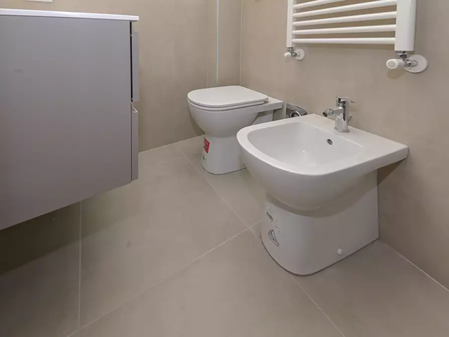 Immagine 12 di Bilocale in affitto  in Strada del Fioccardo 4 a Torino