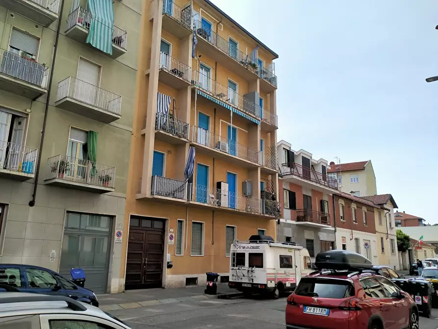 Immagine 22 di Bilocale in vendita  in Via Meina 8 a Torino