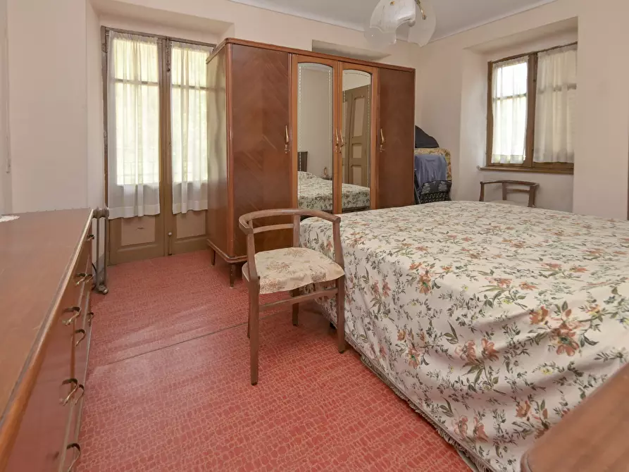 Immagine 30 di Quadrilocale in vendita  in via torino 4 a Lemie