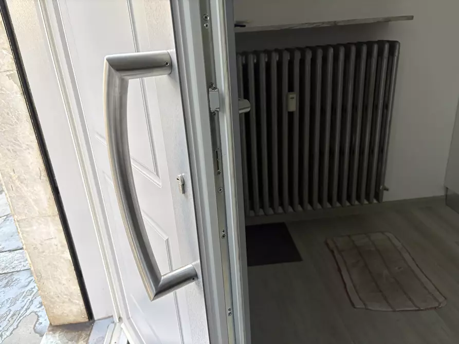 Immagine 14 di Bilocale in affitto  in Via Pietro Cavezzale 4E a Torino