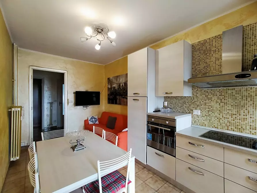 Immagine 5 di Bilocale in vendita  in Via Bernardino Luini 131 bis a Torino