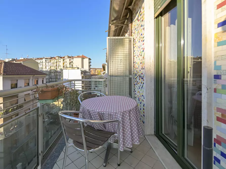 Immagine 27 di Quadrilocale in vendita  in via trecate 15 a Torino