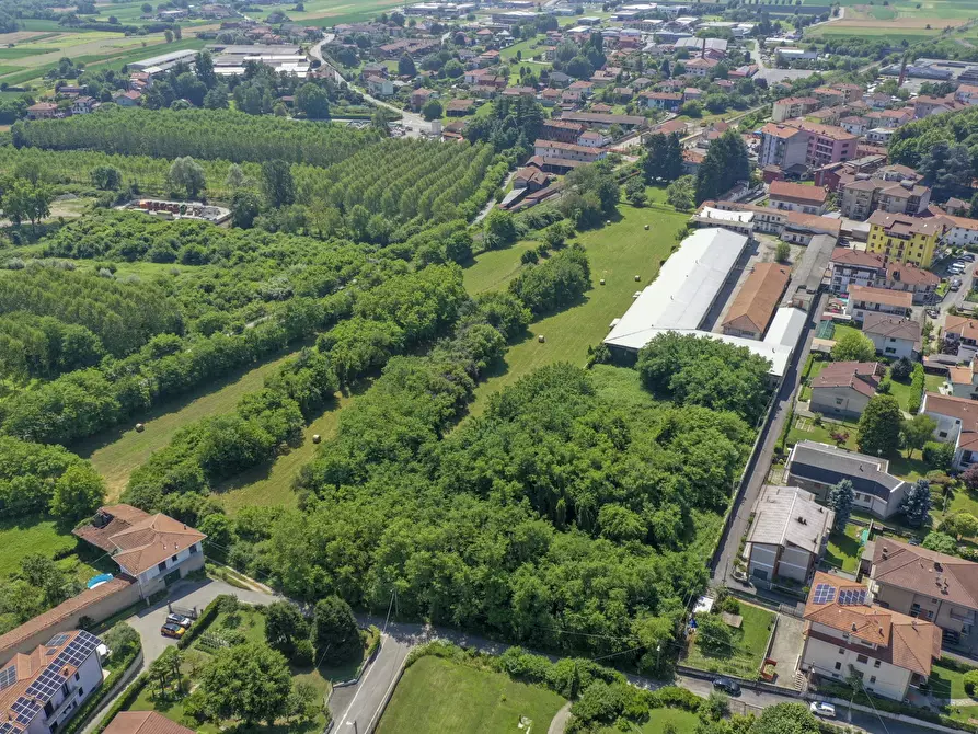 Immagine 46 di Villa in vendita  in via IV Novembre 22 a Strambino