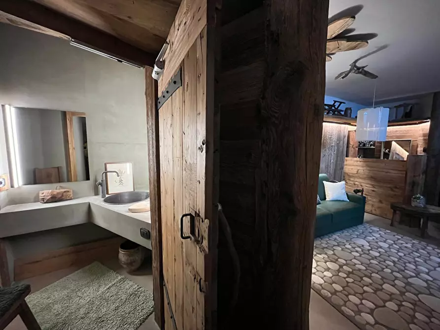 Immagine 110 di Baita in vendita  a Bardonecchia