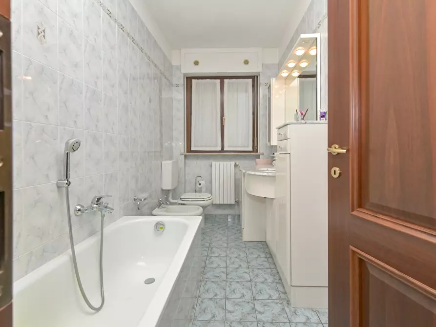 Immagine 22 di Quadrilocale in vendita  in strada del villaretto 204 a Torino