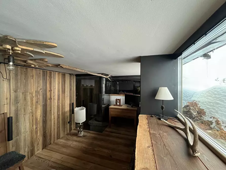 Immagine 72 di Baita in vendita  a Bardonecchia