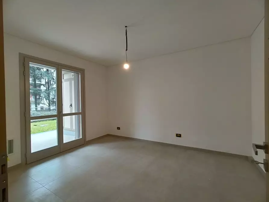 Immagine 15 di Trilocale in vendita  in Via Pietro Cossa 105 a Torino
