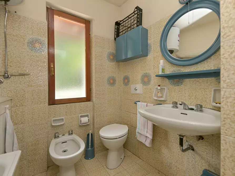 Immagine 39 di Quadrilocale in vendita  in via torino 4 a Lemie