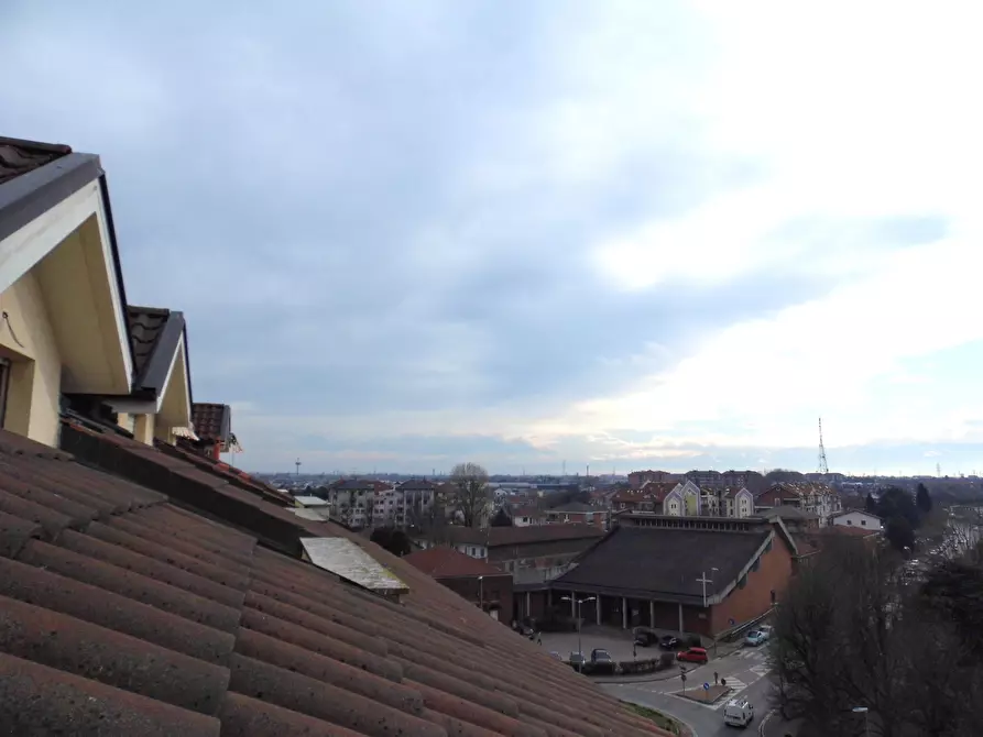 Immagine 8 di Attico in vendita  in Strada Carignano 25 a Moncalieri