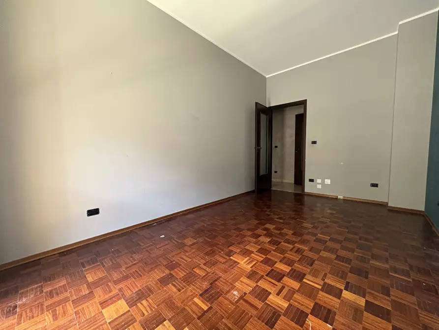 Immagine 21 di Quadrilocale in vendita  in Corso Monte Cucco 73 a Torino