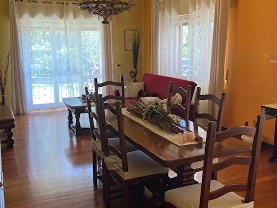 Immagine 3 di Appartamento in vendita  a San Giuliano Terme