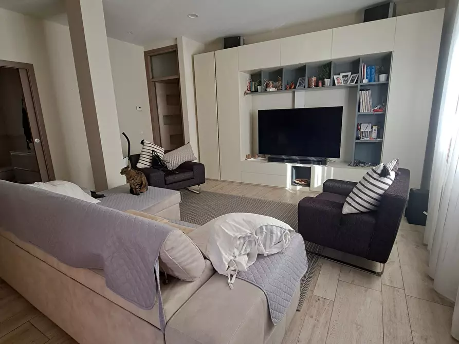 Immagine 1 di Appartamento in vendita  a Vicopisano