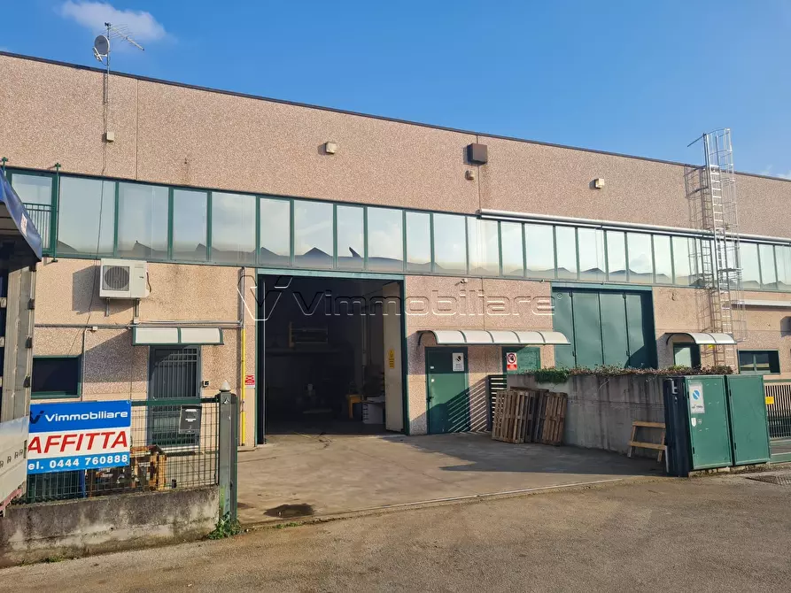 Immagine 3 di Attività artigianale in affitto  in Via del Progresso 6 a Barbarano Mossano