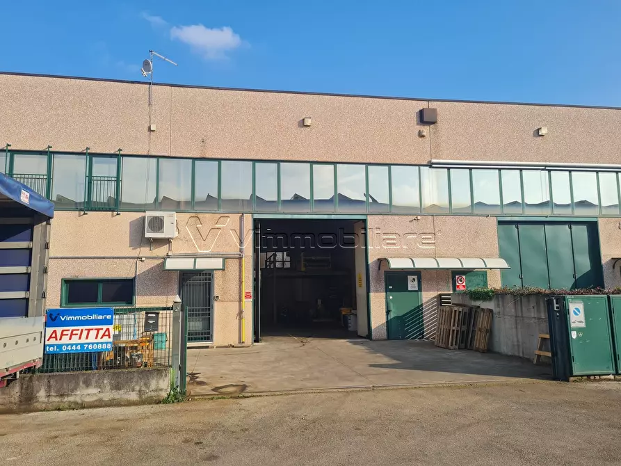 Immagine 2 di Attività artigianale in affitto  in Via del Progresso 6 a Barbarano Mossano