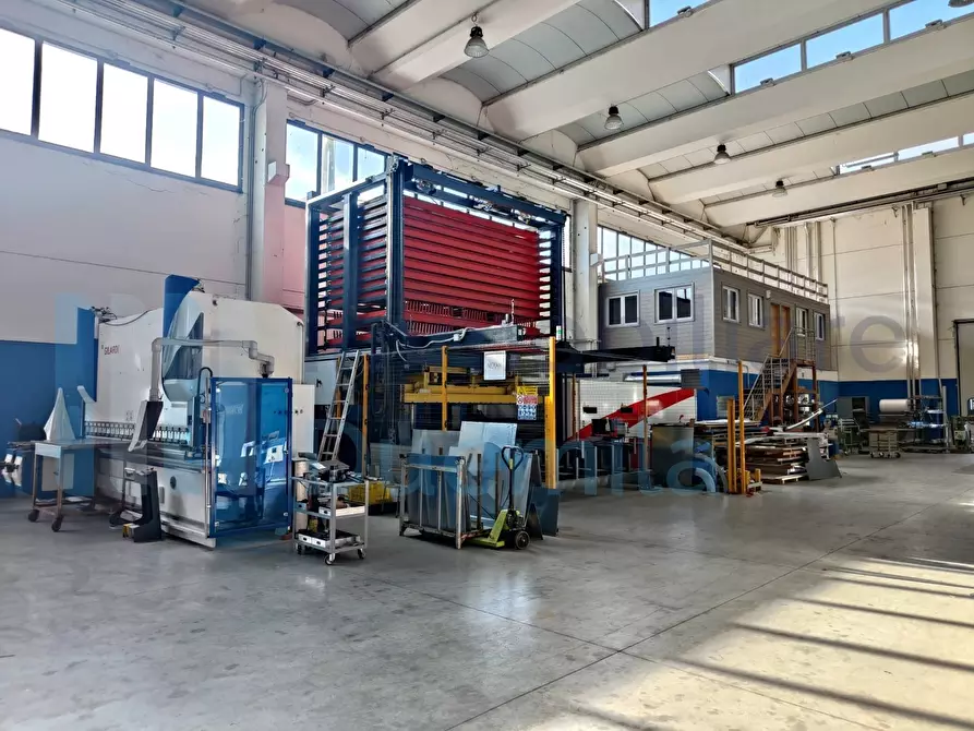 Immagine 21 di Attività artigianale in vendita  a San Cesario Sul Panaro