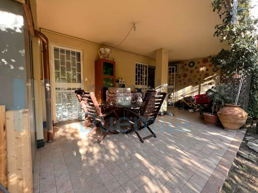 Immagine 43 di Pentalocale in vendita  a Bologna