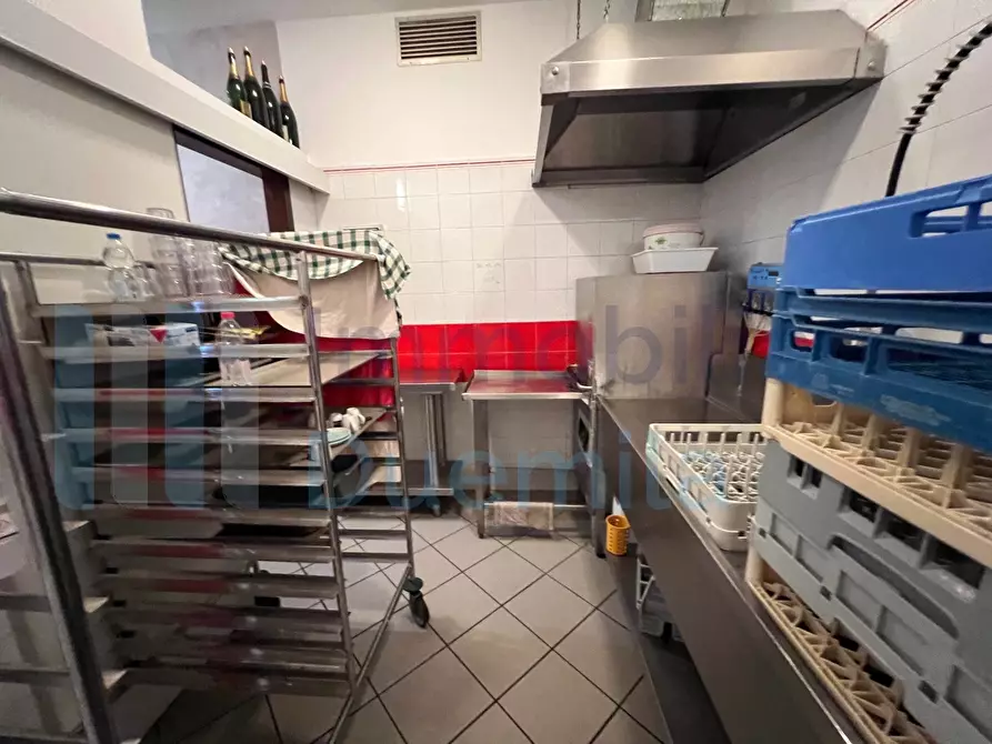 Immagine 20 di Bar / Ristorante in vendita  a Castello D'argile