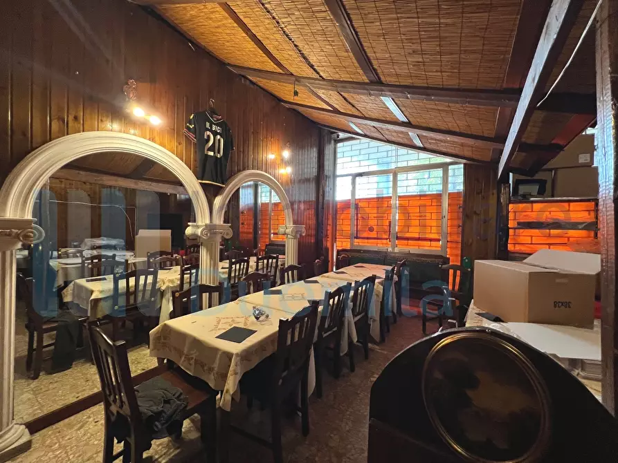 Immagine 8 di Bar / Ristorante in vendita  a Bologna