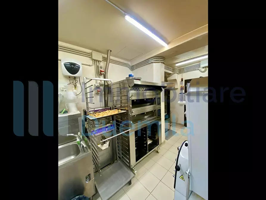 Immagine 23 di Bar / Ristorante in vendita  a Bologna