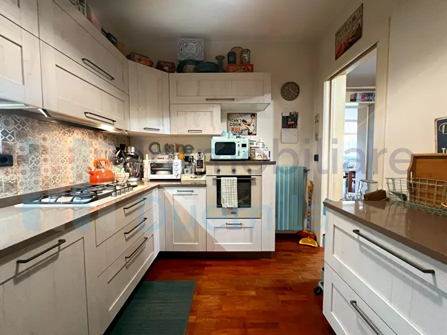 Immagine 15 di Pentalocale in vendita  a Bologna