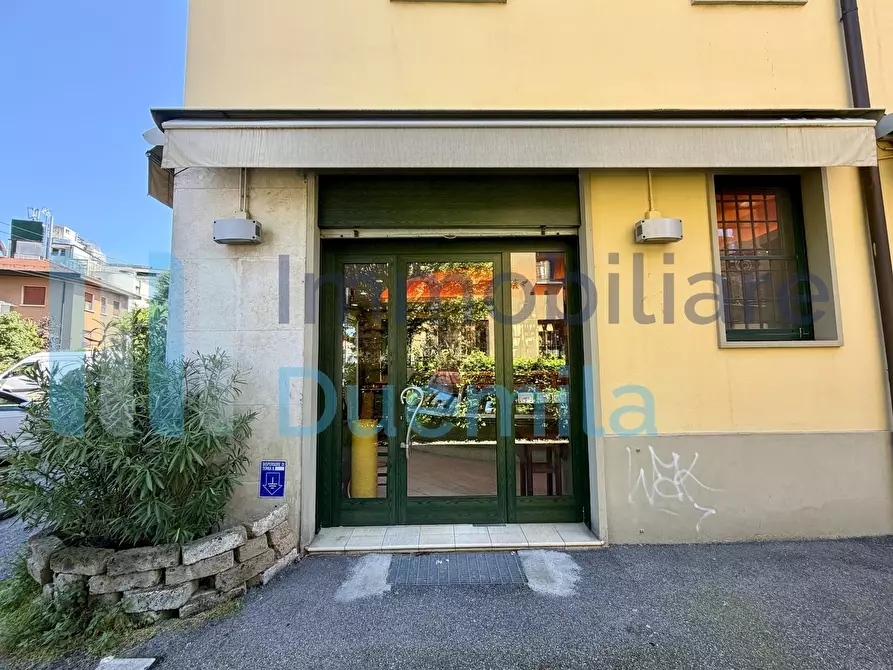 Immagine 25 di Attività artigianale in vendita  a Bologna