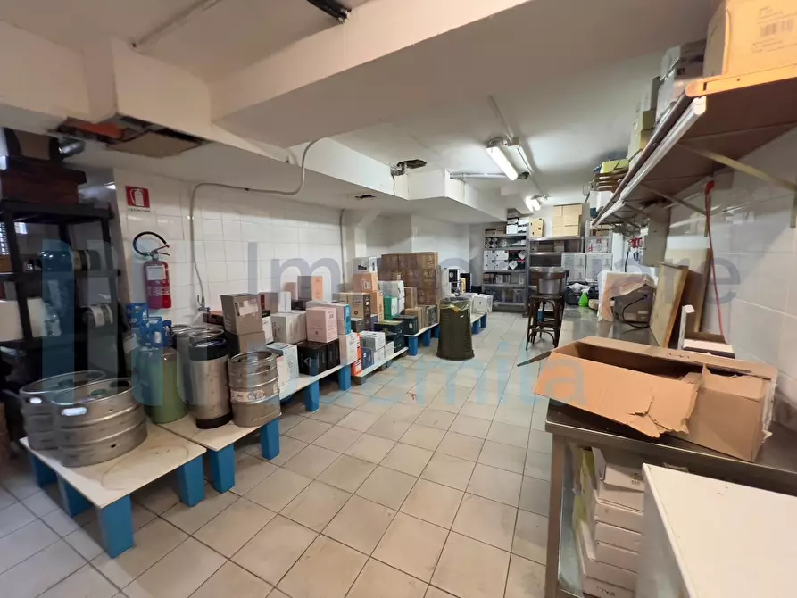 Immagine 41 di Bar / Ristorante in vendita  a Bologna