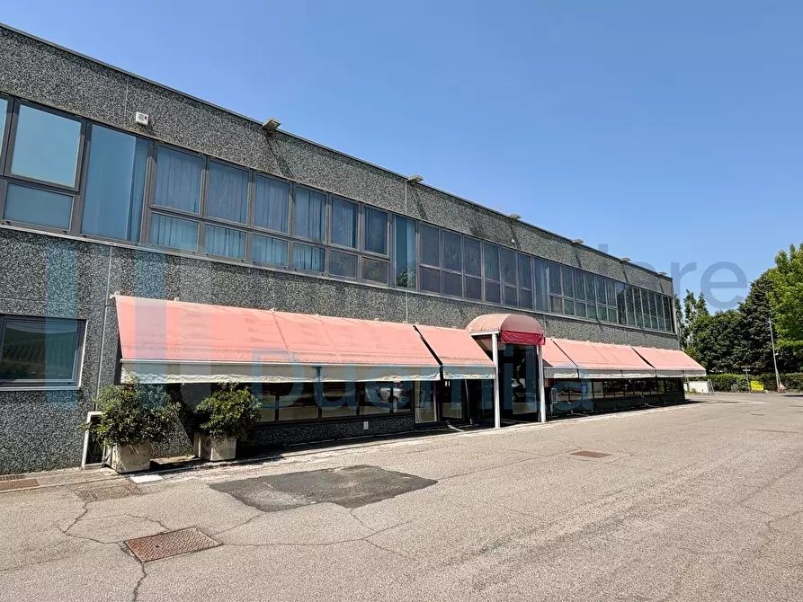 Immagine 33 di Attività commerciale in vendita  a Valsamoggia