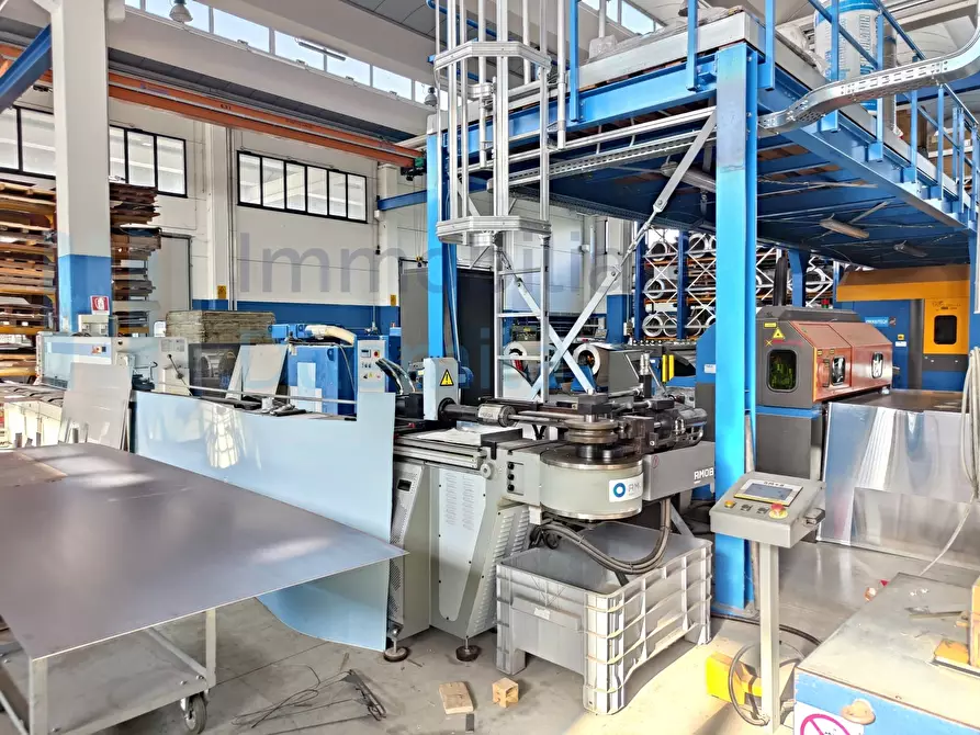 Immagine 30 di Attività artigianale in vendita  a San Cesario Sul Panaro