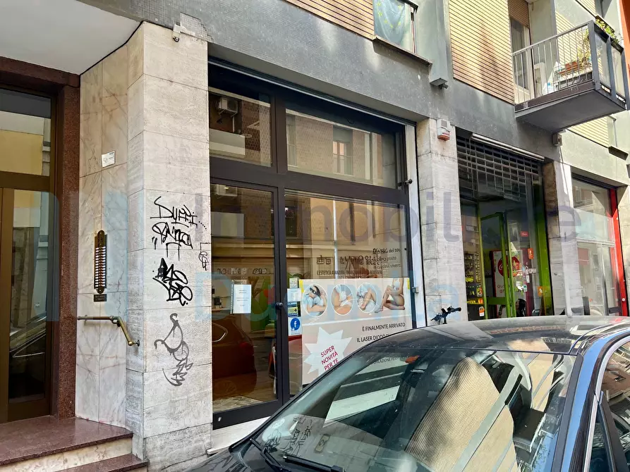 Immagine 23 di Attività artigianale in vendita  a Bologna