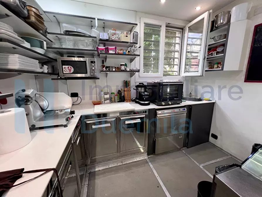 Immagine 12 di Bar / Ristorante in vendita  a Bologna