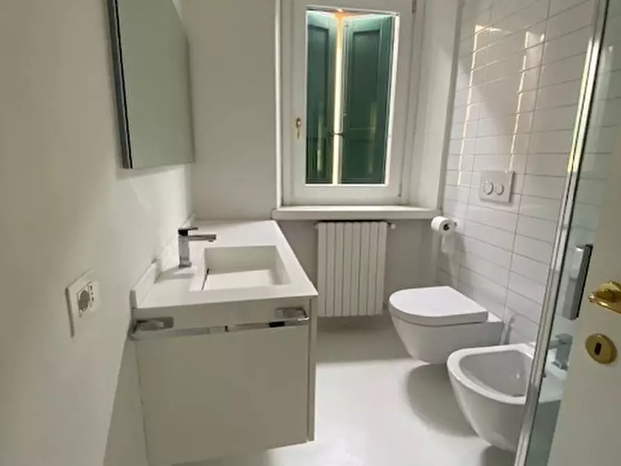 Immagine 6 di Bilocale in affitto  a Desenzano Del Garda