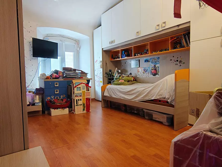 Immagine 9 di Quadrilocale in vendita  in Via Niella a Savona