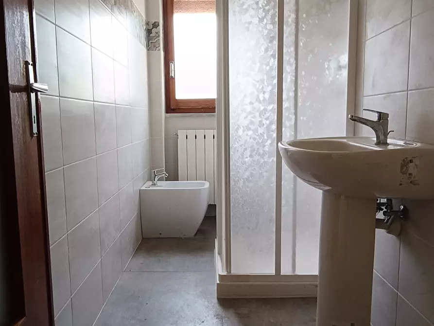 Immagine 17 di Trilocale in affitto  in Via Cassisi 77 a Celle Ligure