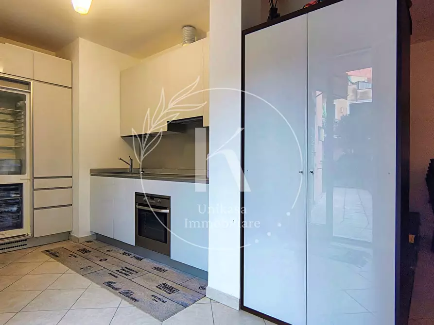 Immagine 21 di Quadrilocale in vendita  in Via Aurelia 454 a Vado Ligure