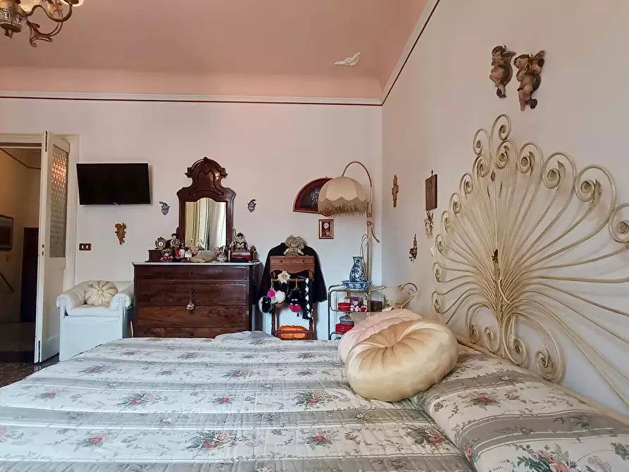 Immagine 19 di Quadrilocale in vendita  in Piazza dei Consoli a Savona