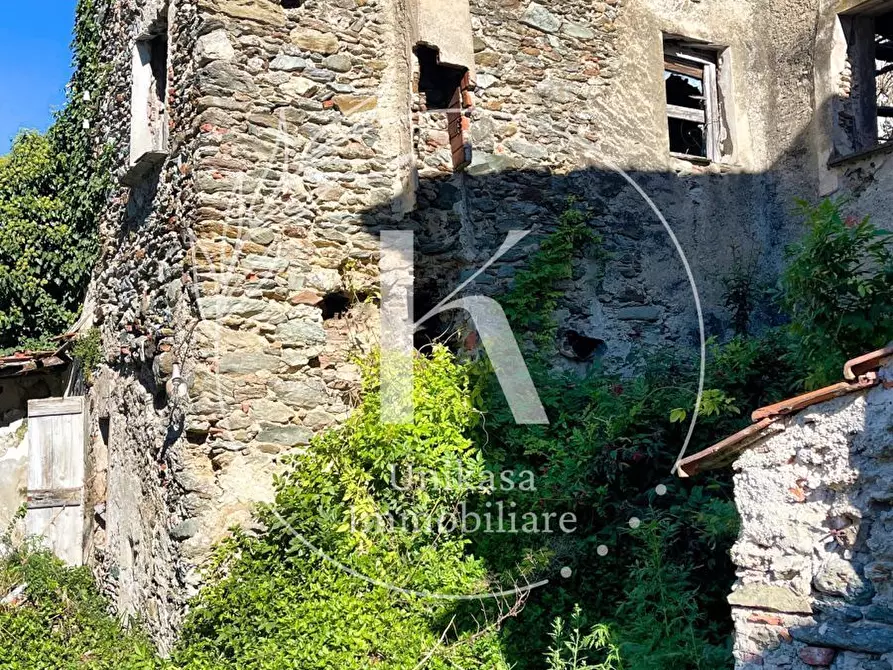 Immagine 8 di Rustico / casale in vendita  in Via Santa Margherita a Vado Ligure